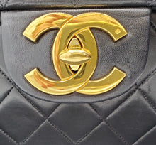 Charger l'image dans la galerie, Chanel Maxi Jumbo Circa 90