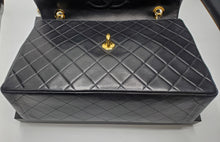 Charger l'image dans la galerie, Chanel Maxi Jumbo Circa 90