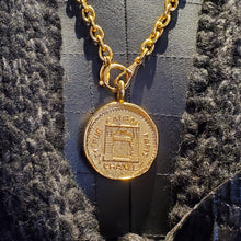 Charger l'image dans la galerie, Sautoir Chanel Vintage "Rue Cambon"
