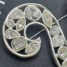 Charger l'image dans la galerie, Broche Yves Saint Laurent