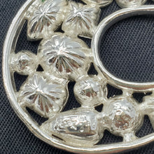 Charger l'image dans la galerie, Broche Yves Saint Laurent