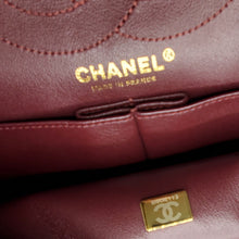 Charger l'image dans la galerie, Chanel 2.55 Médium