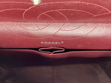 Cargar imagen en el visor de la galería, Chanel 2.55 black silver hardware