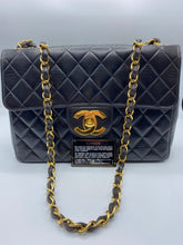 Cargar imagen en el visor de la galería, Chanel Jumbo big CC