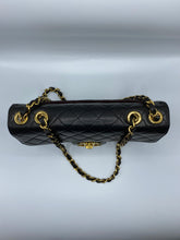 Cargar imagen en el visor de la galería, Chanel Jumbo big CC