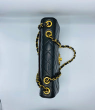 Cargar imagen en el visor de la galería, Chanel Jumbo big CC