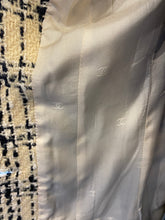 Cargar imagen en el visor de la galería, Chanel Jacket