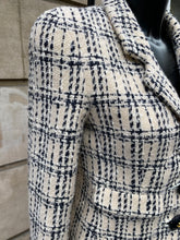 Cargar imagen en el visor de la galería, Chanel Jacket