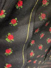 Cargar imagen en el visor de la galería, YSL Cape