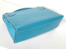 Cargar imagen en el visor de la galería, Bolsa azul cielo de Hermes