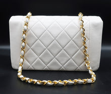 Charger l'image dans la galerie, Chanel Diana Bag
