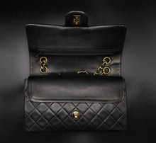 Cargar imagen en el visor de la galería, Chanel Timeless Double Flap 25 CM Bag