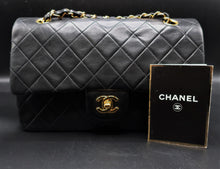 Cargar imagen en el visor de la galería, Chanel Timeless Double Flap 25 CM Bag