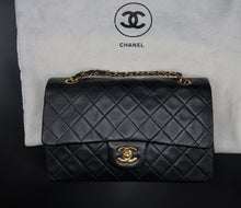 Cargar imagen en el visor de la galería, Chanel Timeless Double Flap 25 CM Bag