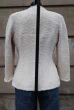 Charger l'image dans la galerie, Chanel Off-white Tweed Jacket