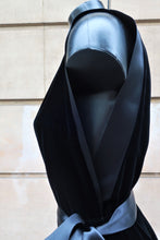 Carica l'immagine nel visualizzatore di Gallery, Alexandre Vauthier Dress