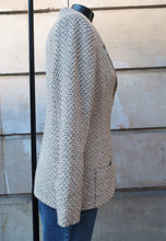 Charger l'image dans la galerie, Chanel Beige Tweed Jacket