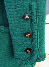 Charger l'image dans la galerie, Chanel Green Tweed Jacket
