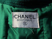 Charger l'image dans la galerie, Chanel Green Tweed Jacket