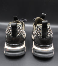 Charger l'image dans la galerie, Chanel Sneakers