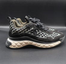 Charger l'image dans la galerie, Chanel Sneakers