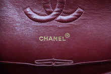 Charger l'image dans la galerie, Chanel Timeless Bag 25 CM