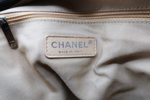 Load image into Gallery viewer, Chanel 31 Rue Cambon Bag