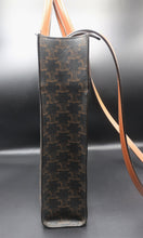 Charger l'image dans la galerie, Céline Vertical Cabas Bag