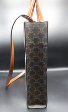 Charger l'image dans la galerie, Céline Vertical Cabas Bag