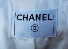 Charger l'image dans la galerie, Chanel White Cotton Jacket
