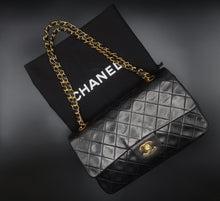 Charger l'image dans la galerie, Chanel Double-Flap Bag 25 CM