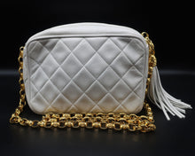 Charger l'image dans la galerie, Chanel Mini Camera Bag