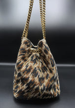 Cargar imagen en el visor de la galería, Saint Laurent Bucket Bag