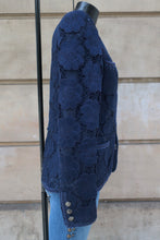 Carica l'immagine nel visualizzatore di Gallery, Chanel Camellia Jacket