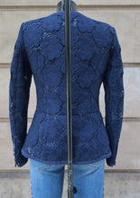 Carica l'immagine nel visualizzatore di Gallery, Chanel Camellia Jacket