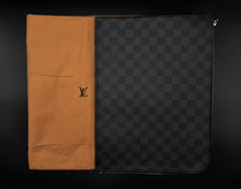 Charger l'image dans la galerie, Louis Vuitton Jour Pochette