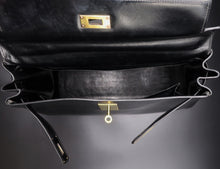 Charger l'image dans la galerie, Hermès Kelly Bag 32 CM