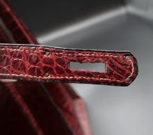 Charger l'image dans la galerie, Hermès Kelly 32 CM Croco Bag