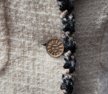 Carica l'immagine nel visualizzatore di Gallery, Chanel Tweed Jacket