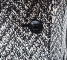 Carica l'immagine nel visualizzatore di Gallery, Chanel Sport Jacket