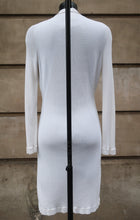 Carica l'immagine nel visualizzatore di Gallery, Chanel White Cardigan