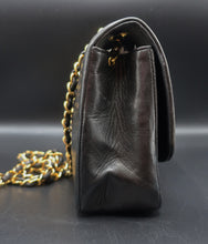 Charger l'image dans la galerie, Chanel Diana Bag