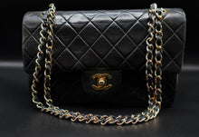 Charger l'image dans la galerie, Chanel Double Flap Timeless Bag 23 CM