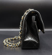 Charger l'image dans la galerie, Chanel Double Flap Timeless Bag 23 CM