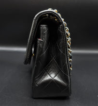 Charger l'image dans la galerie, Chanel Double Flap Timeless Bag 23 CM