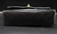 Charger l'image dans la galerie, Chanel Double Flap Timeless Bag 23 CM