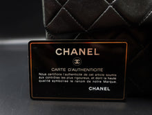 Charger l'image dans la galerie, Chanel Double Flap Timeless Bag 23 CM