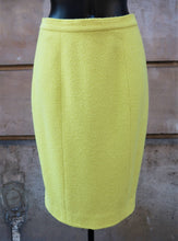 Charger l'image dans la galerie, Chanel Lime Wool Suit