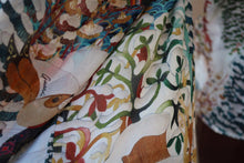 Charger l'image dans la galerie, Gucci Print Silk Shirt