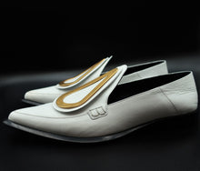 Cargar imagen en el visor de la galería, Loewe White Leather Loafers